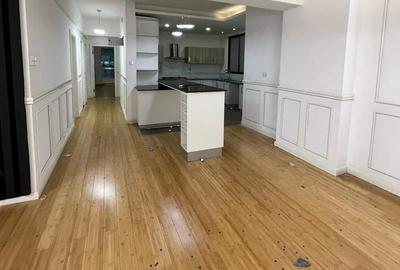 4 Bed Apartment with En Suite in Kileleshwa