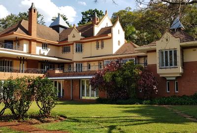 5 Bed House with En Suite at Muthaiga Road