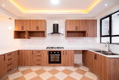 4 Bed Townhouse with En Suite in Kitisuru