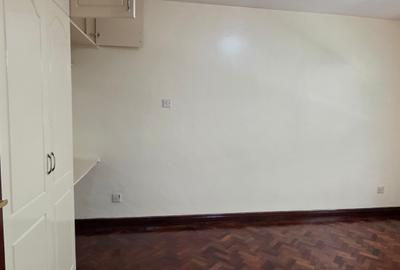 3 Bed Apartment with Staff Quarters in Lavington - 4
