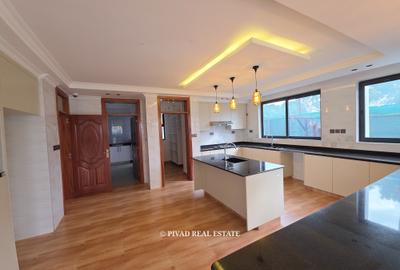 5 Bed House with En Suite in Thika Road - 4