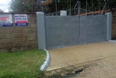 3 Bed House with En Suite in Eastern ByPass - 3