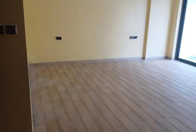 4 Bed Apartment with En Suite at 3Rd Avenue