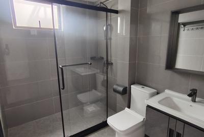 3 Bed Apartment with Gym in Riverside - 4