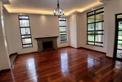 4 Bed Townhouse with En Suite in Karen - 3