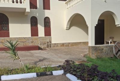 4 Bed House with En Suite at Nyali Mombasa