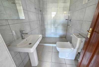 3 Bed Apartment with En Suite in Kileleshwa