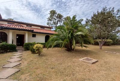 2 Bed Apartment with En Suite in Karen