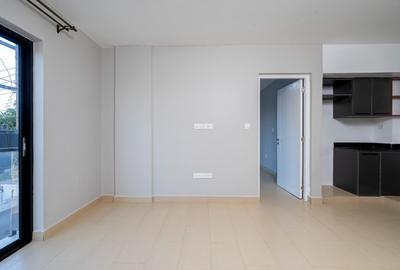 1 Bed Apartment with En Suite in Kitisuru - 2