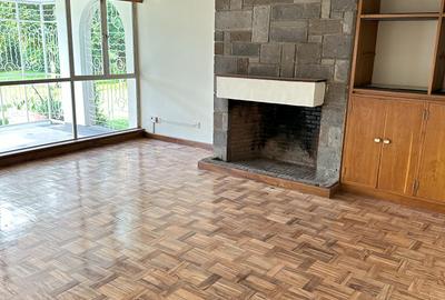 5 Bed House with En Suite at Thigiri Road