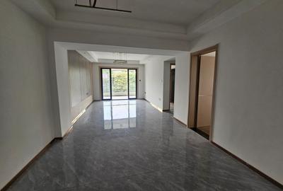 2 Bed Apartment with En Suite at Riverside Drive - 2