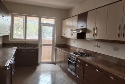 2 Bed Apartment with En Suite in Brookside - 2