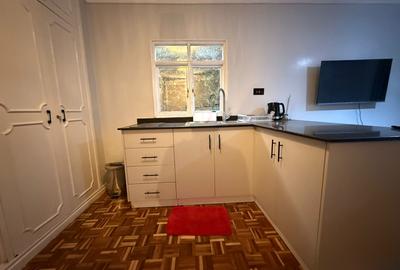 1 Bed House with En Suite in Loresho - 3