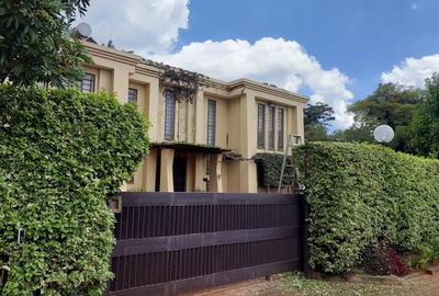 5 Bed Villa with En Suite in Karen