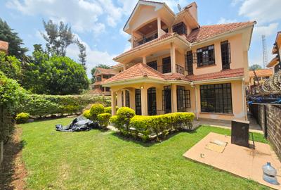 5 Bed Townhouse with En Suite at Off Convent Drive