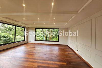 5 Bed House with En Suite in Kyuna