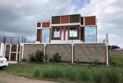 4 Bed House with En Suite in Nakuru - 4