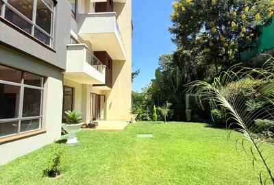 4 Bed House with En Suite in Runda
