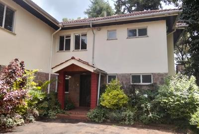 5 Bed Townhouse with En Suite in Lavington