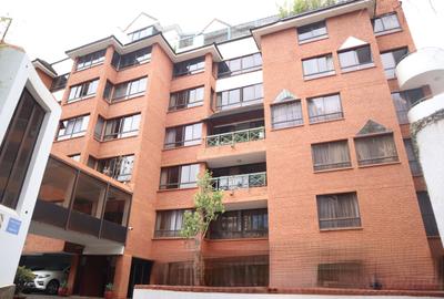 3 Bed Apartment with En Suite in Westlands Area