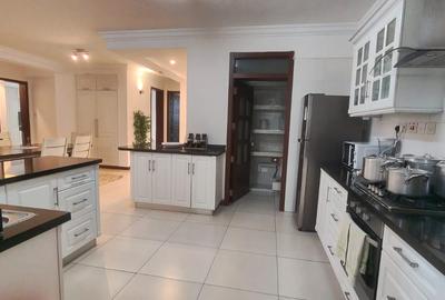 Furnished 3 Bed Apartment with En Suite in Westlands Area - 4