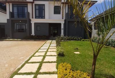 4 Bed Townhouse with En Suite in Runda