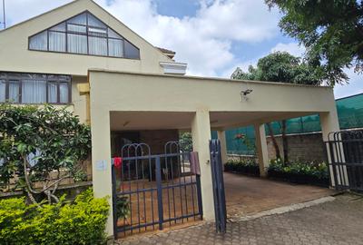 5 Bed Townhouse with En Suite at Lavington Road