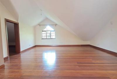 5 Bed Townhouse with En Suite in Lavington