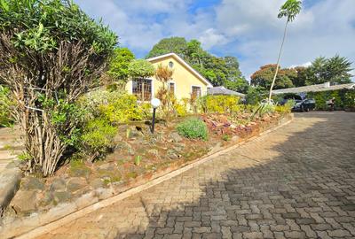 5 Bed House with En Suite in Loresho - 3