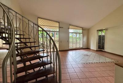 4 Bed Townhouse with En Suite in Kilimani - 2