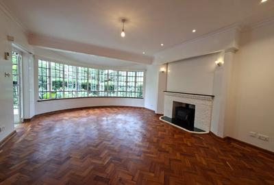4 Bed House with En Suite in Gigiri