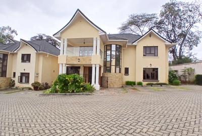 4 Bed Townhouse with En Suite at Lavington Green - 3