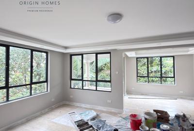 3 Bed Apartment with En Suite at Lavington - 3