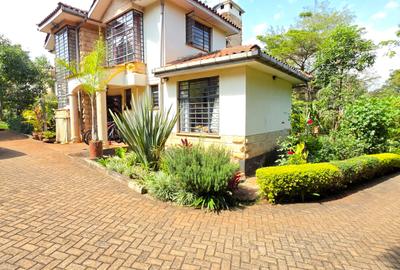 4 Bed Townhouse with En Suite in Rosslyn - 4