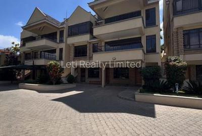 5 Bed Townhouse with En Suite in Lavington