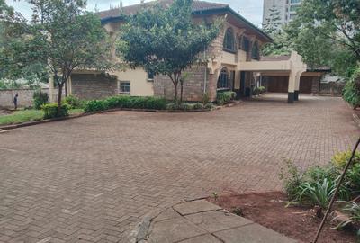 Commercial Property with Service Charge Included in Lavington