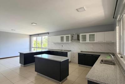3 Bed Apartment with En Suite in General Mathenge - 3