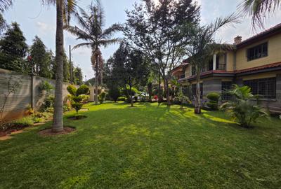 4 Bed House with En Suite in Runda - 2