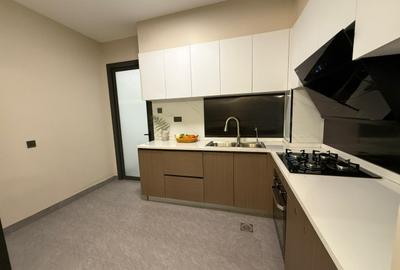 1 Bed Apartment with En Suite in Kilimani - 2