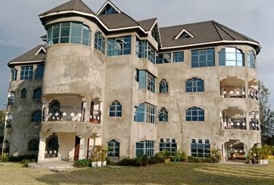 10 Bed House with En Suite at Mbirika