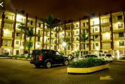 Serviced 2 Bed Apartment with En Suite at Westlands Raphta Road