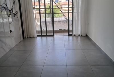 2 Bed Apartment with En Suite in Kilimani - 2