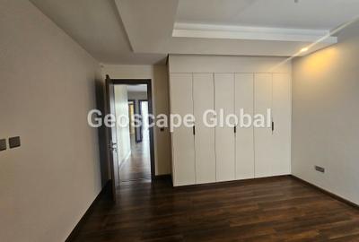 3 Bed Apartment with En Suite in Spring Valley - 3