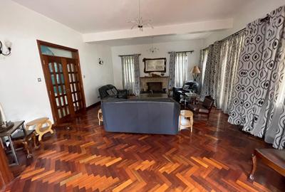 5 Bed Townhouse with En Suite in Lavington