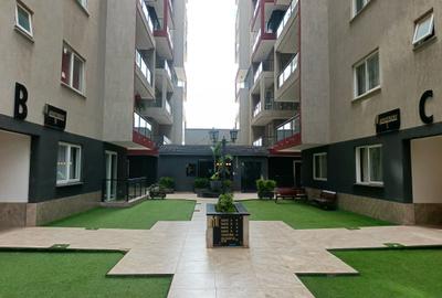 4 Bed Apartment with En Suite in Spring Valley