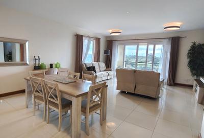 Serviced 4 Bed Apartment with En Suite at Parklands - 3