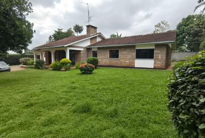 4 Bed House with En Suite at Loresho - 2