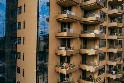 3 Bed Apartment with En Suite at 6Th Parklands Avenue