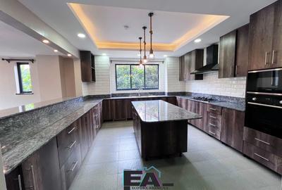 4 Bed Apartment with En Suite at Gitanga Road