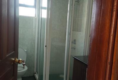 3 Bed Apartment with En Suite in Rhapta Road - 4